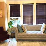 Charming James Bay Guest House